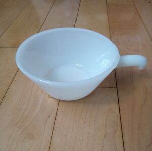 Vintage Anchor Hocking Fire King one handle bowl